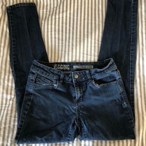 DKNY Jeans